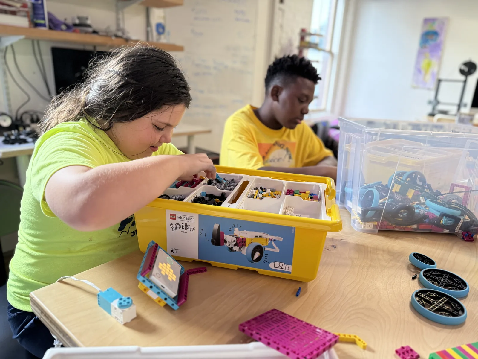 Students working on robots in ROBOLab